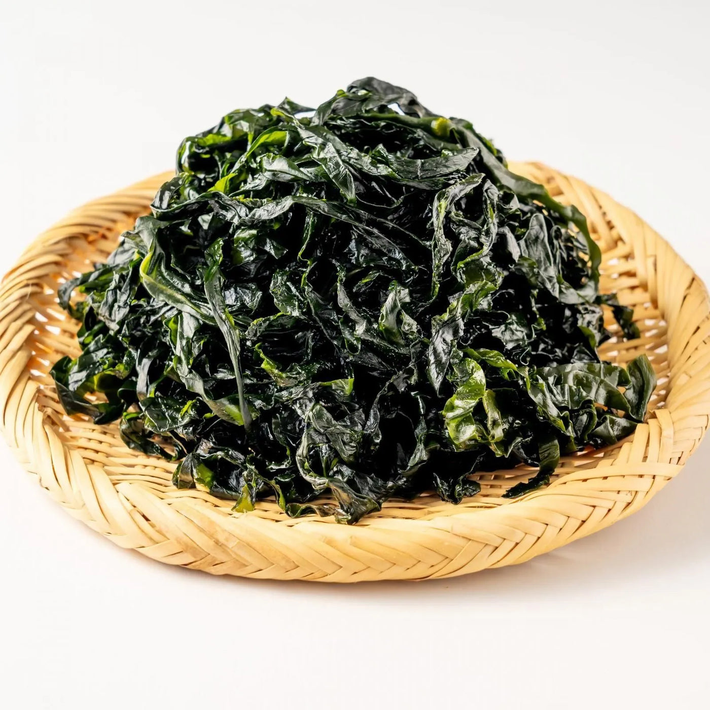 三陸岩手県産 湯通し塩蔵わかめ(200g) 岩手県大槌町 – MOMIJI 三陸岩手県産 湯通し塩蔵わかめ(200g) 岩手県大槌町 – MOMIJI