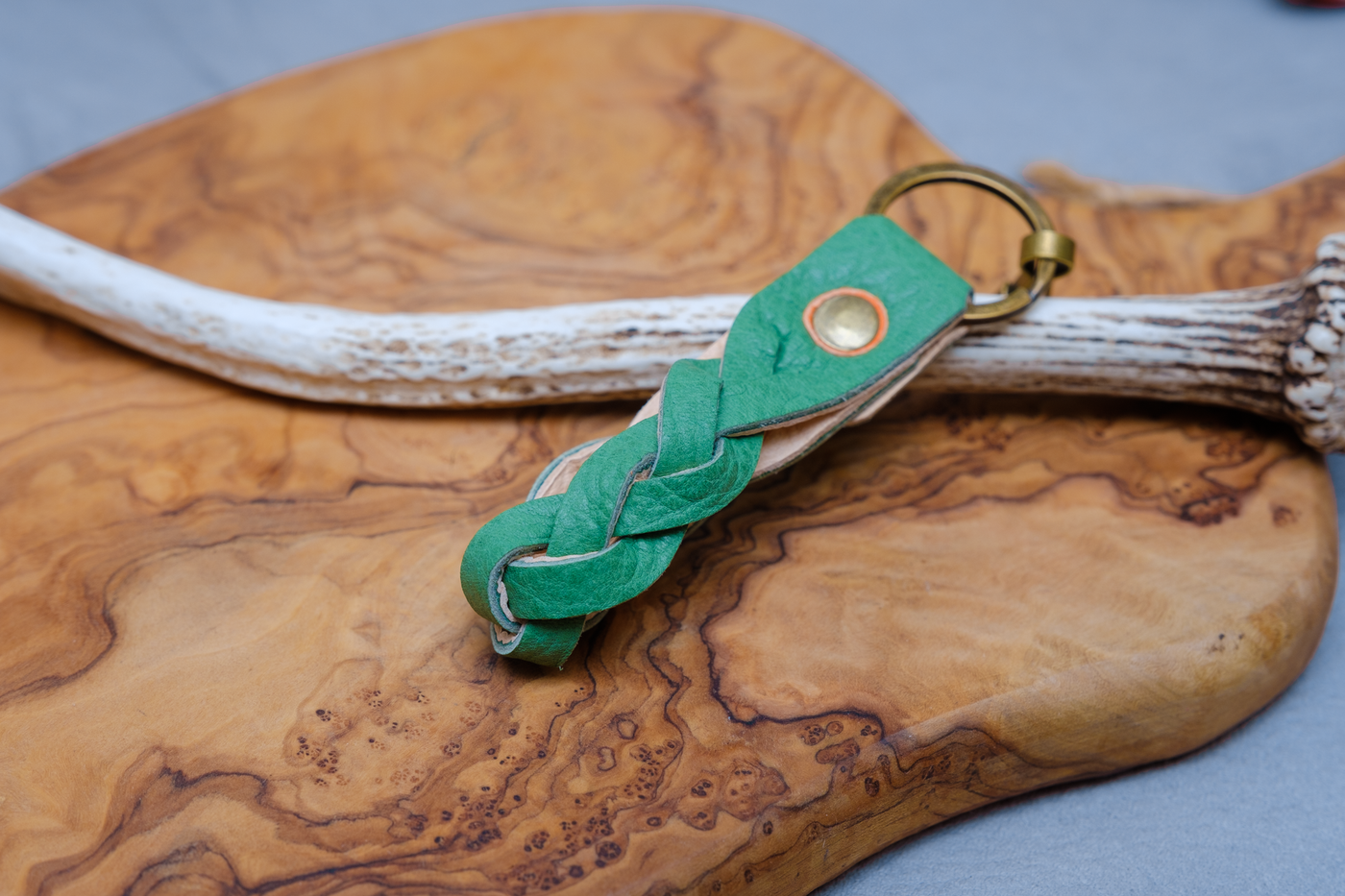 大槌ジビエレザーのキーホルダー(ナチュラル・赤・緑・茶・黒) – MOMIJI 大槌ジビエレザーのキーホルダー(ナチュラル・赤・緑・茶・黒) – MOMIJI